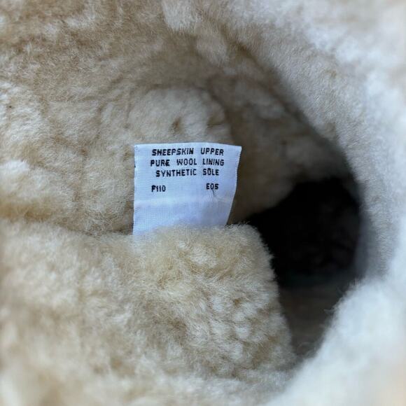Uggs Australia Sundance II Suede Boots Size 9 Sheepskin with Pure Wool Lining - Picture 7 of 9